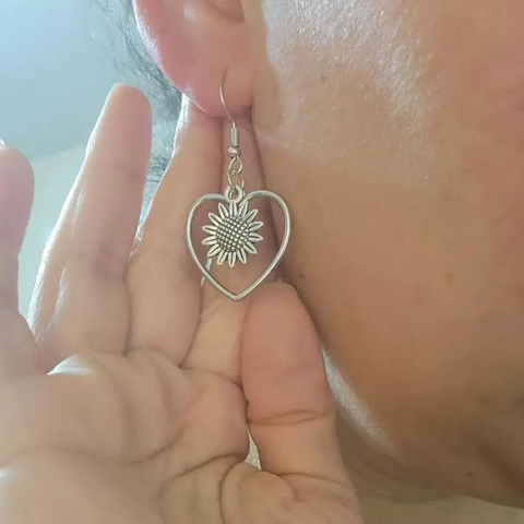 SUNFLOWER HEART EARRINGS (PAIR)