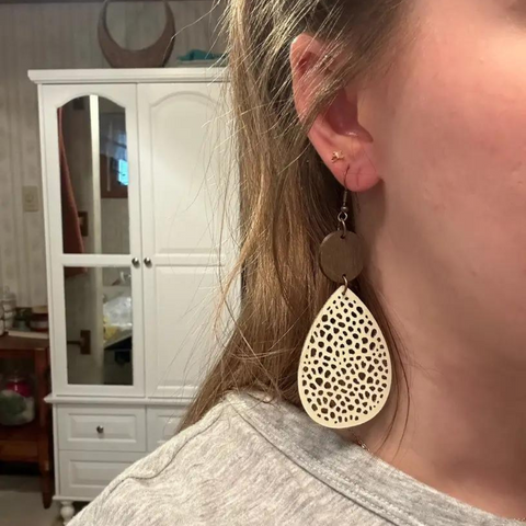 VINTAGE HOLLOW EARRINGS (PAIR)