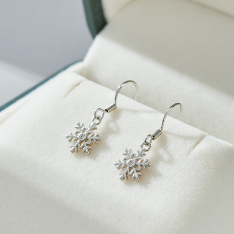 SNOWFLAKE DANGLE EARRINGS (PAIR)