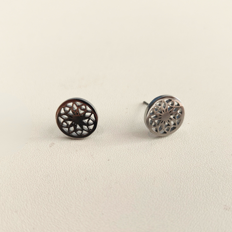 SILVER MANDALA STUDS (PAIR)