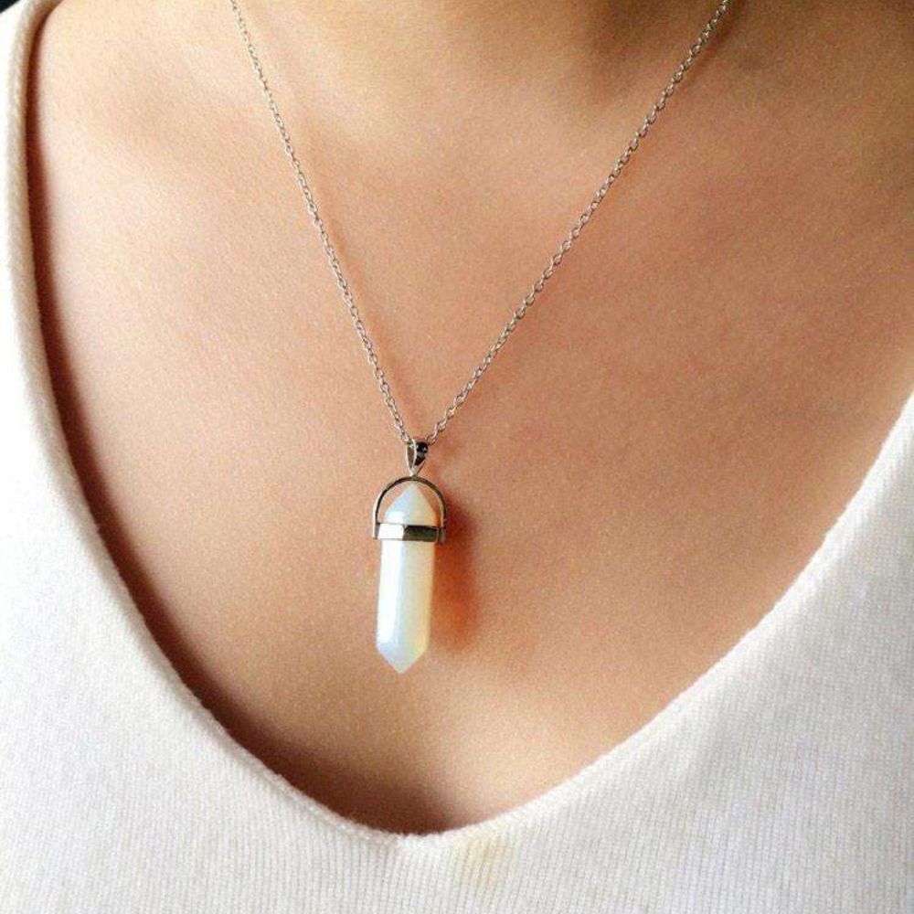 LUMINOUS PENDULUM NECKLACE