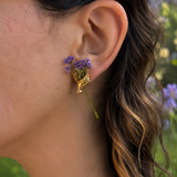 HOLDING HAND EARRINGS (PAIR)