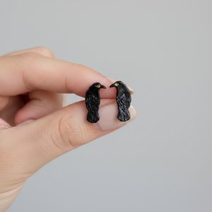 RAVEN WOOD STUDS (PAIR)