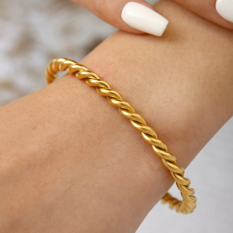 TWISTED CHAIN BRACELET