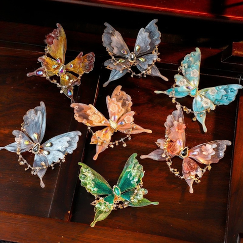 IRIDESCENT BUTTERFLY HAIR CLIP