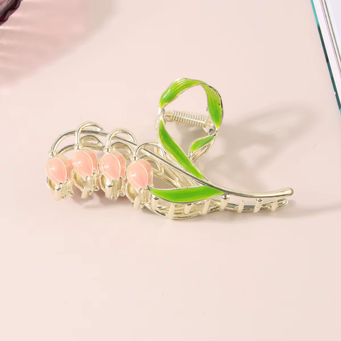 SPRING VIBES CLAW CLIPS