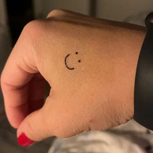 WATERPROOF SMILEY TATTOO