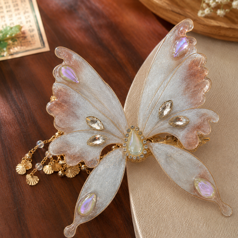 DELICATE BUTTERFLY HAIR CLIP