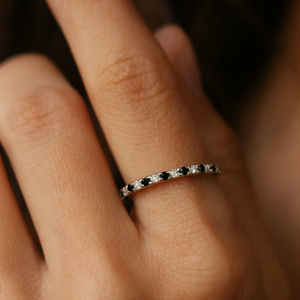 ONYX BAND RING
