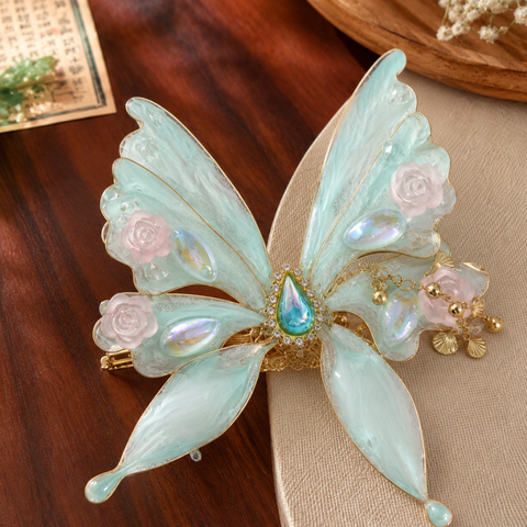 DELICATE BUTTERFLY HAIR CLIP