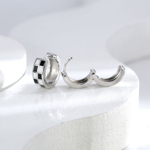 CHECKERED HOOPS (PAIR)