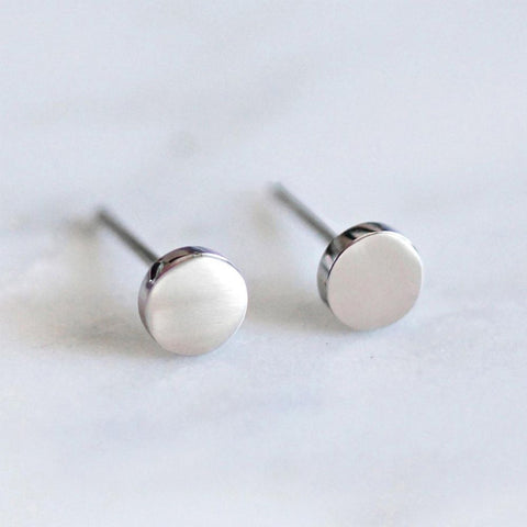 CLOSED CIRCLE STUD EARRINGS PAIR Ashlen