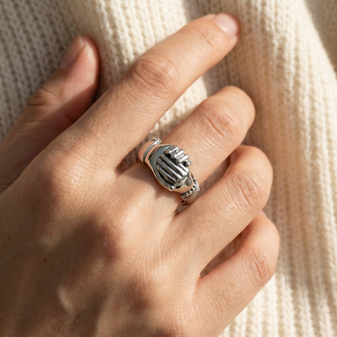 OPEN HANDS RING