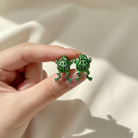 TINY FROG STUDS (PAIR)