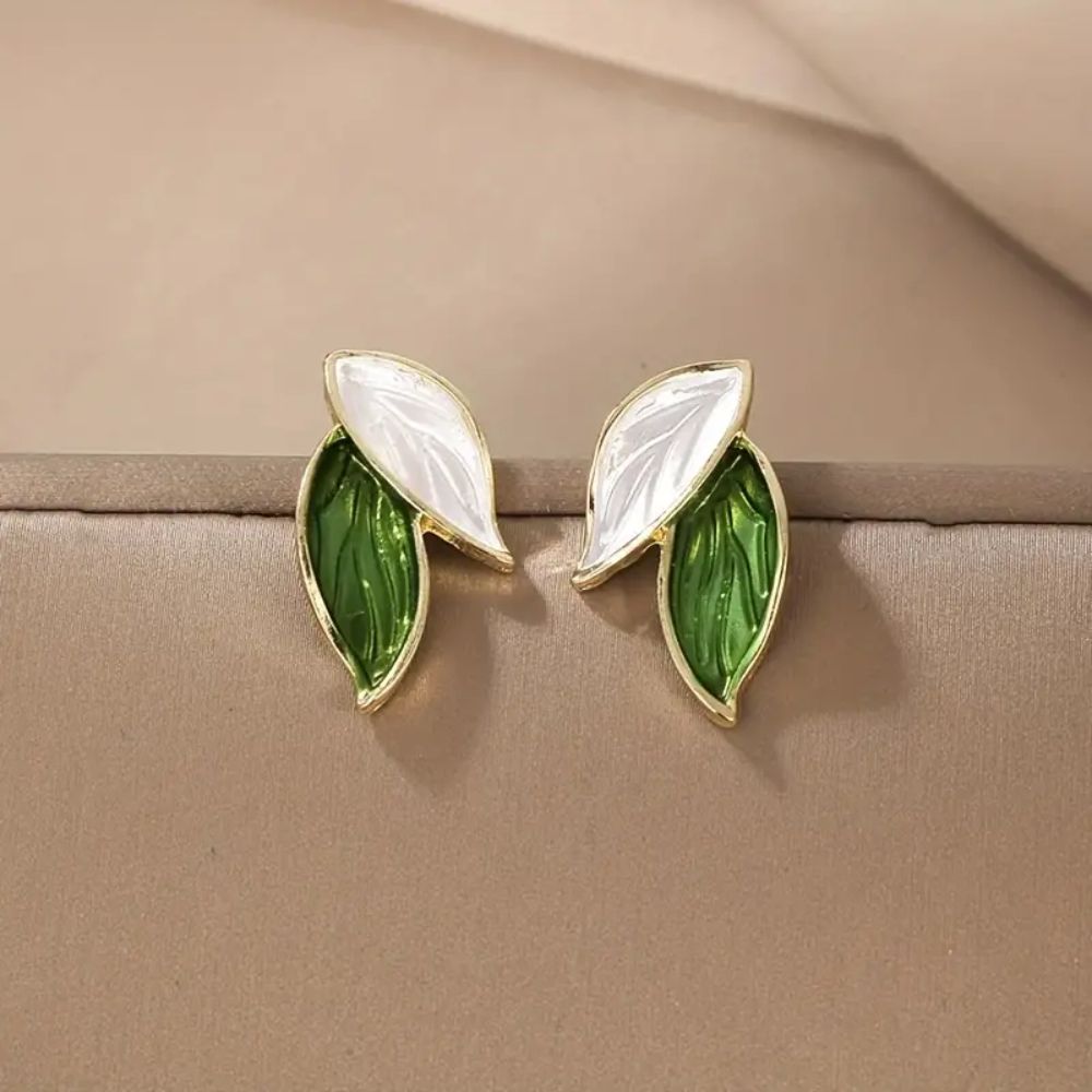 SIMPLE LEAF EARRINGS (PAIR)