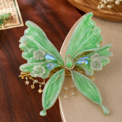 DELICATE BUTTERFLY HAIR CLIP