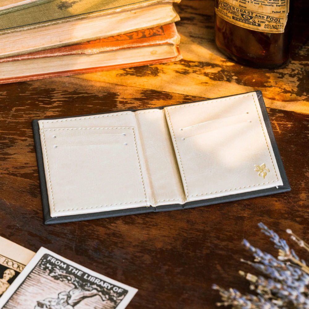 BiblioFold™ | Vintage Book Wallet