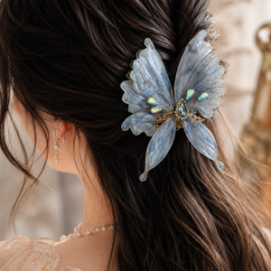 DELICATE BUTTERFLY HAIR CLIP