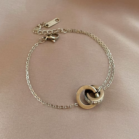 INTERLOCKING INFINITY BRACELET (ADJUSTABLE)