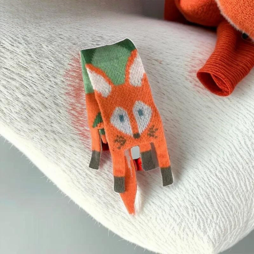 FOXY WARMTH KNIT SCARF