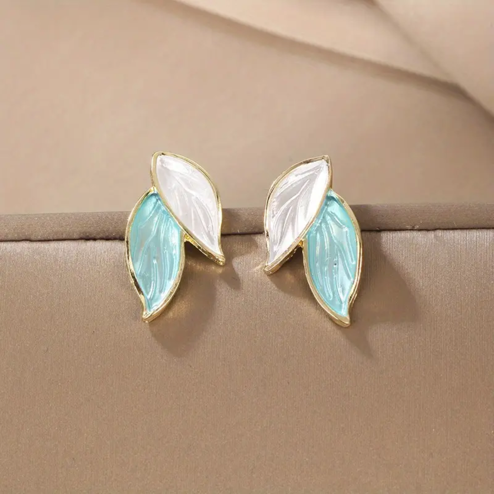 SIMPLE LEAF EARRINGS (PAIR)