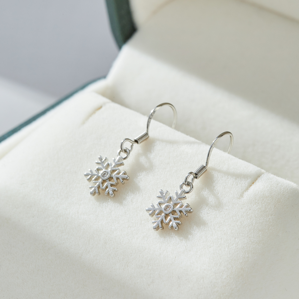 SNOWFLAKE DANGLE EARRINGS (PAIR)