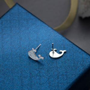 SILVER WHALE EARRINGS (PAIR)