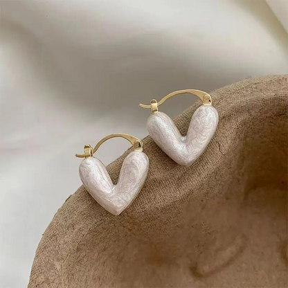 PEARL WHITE HEART EARRINGS (PAIR)