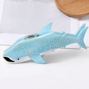 SUMMER SHARK CLIP
