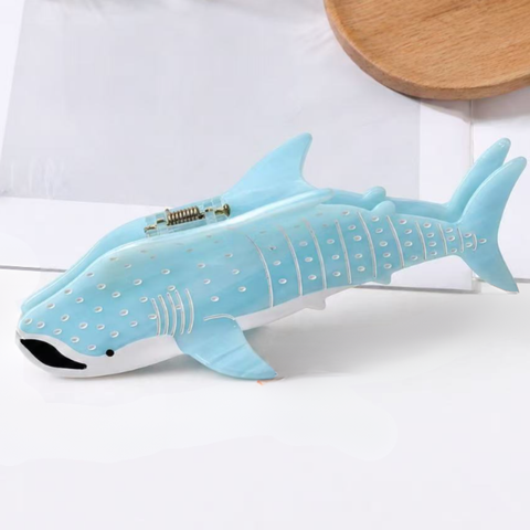 SUMMER SHARK CLIP