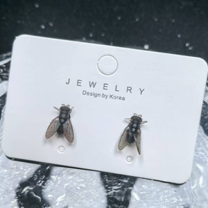 FLY STUDS (PAIR)