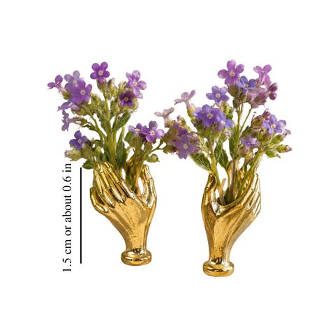 HOLDING HAND EARRINGS (PAIR)