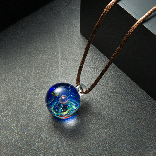 UNIVERSE NECKLACE