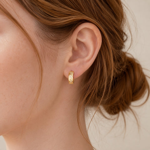FLOWER HUGGIE HOOPS (PAIR)