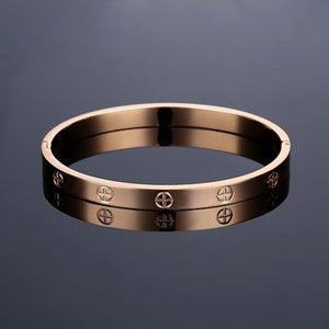 CLASSIC BANGLE BRACELET