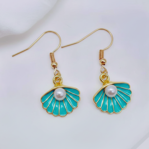 CLAM SHELL EARRINGS (PAIR)