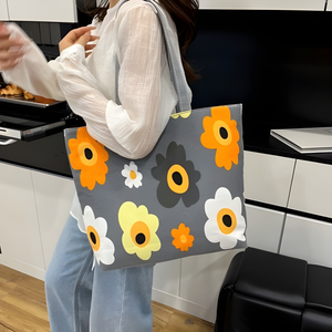 FLOWER TOTE BAG