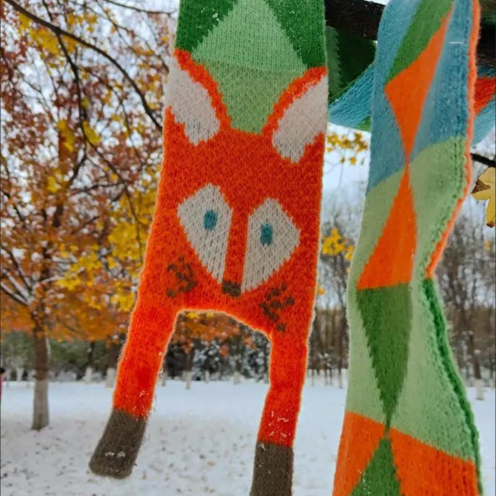 FOXY WARMTH KNIT SCARF