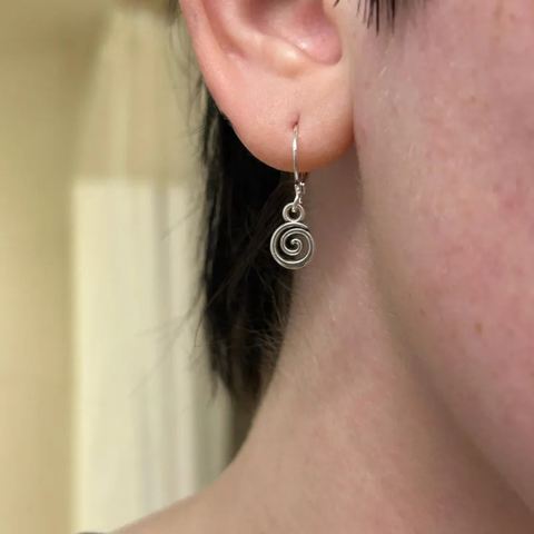 SWIRL EARRINGS (PAIR)
