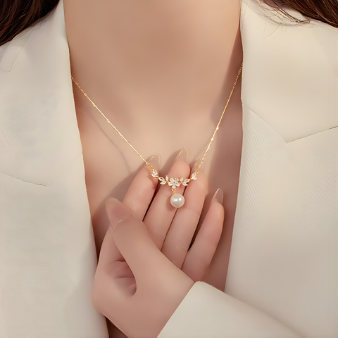 DAINTY OPALINE NECKLACE