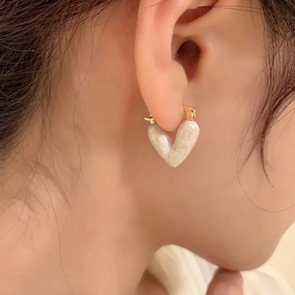 PEARL WHITE HEART EARRINGS (PAIR)