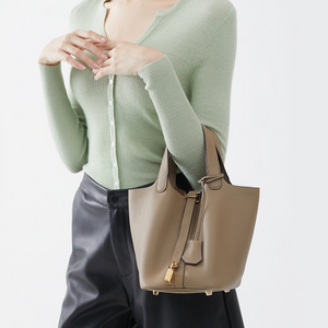 BELLATREND™ LEATHER BUCKET HANDBAG