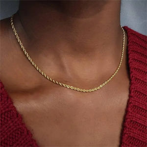 TWISTED CHAIN NECKLACE