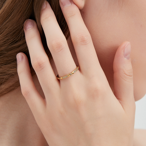 MINIMALIST STACKED RINGS