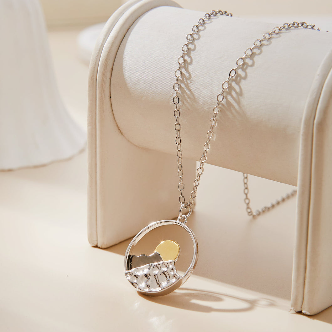 THE MOUNTAIN NECKLACE