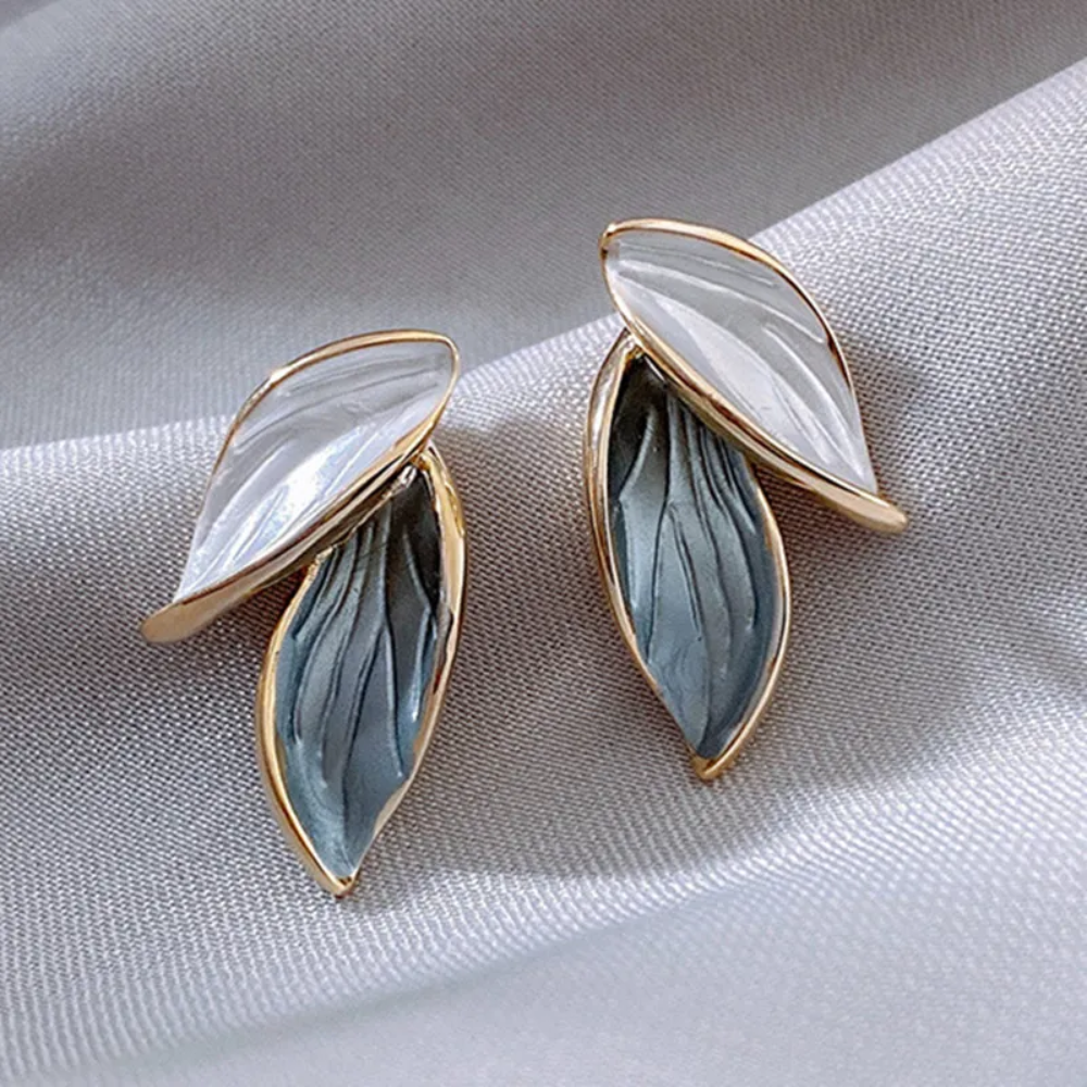 SIMPLE LEAF EARRINGS (PAIR)