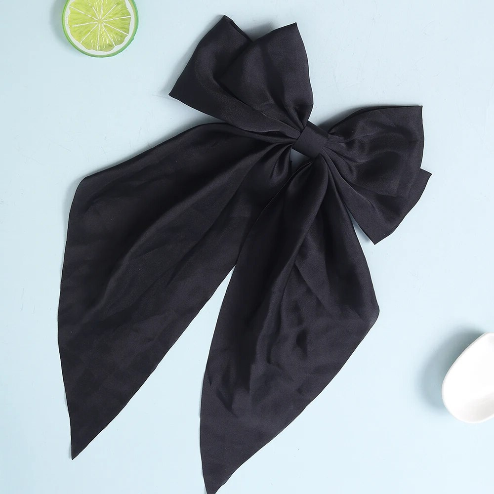 GRAND BOW HAIR CLIP