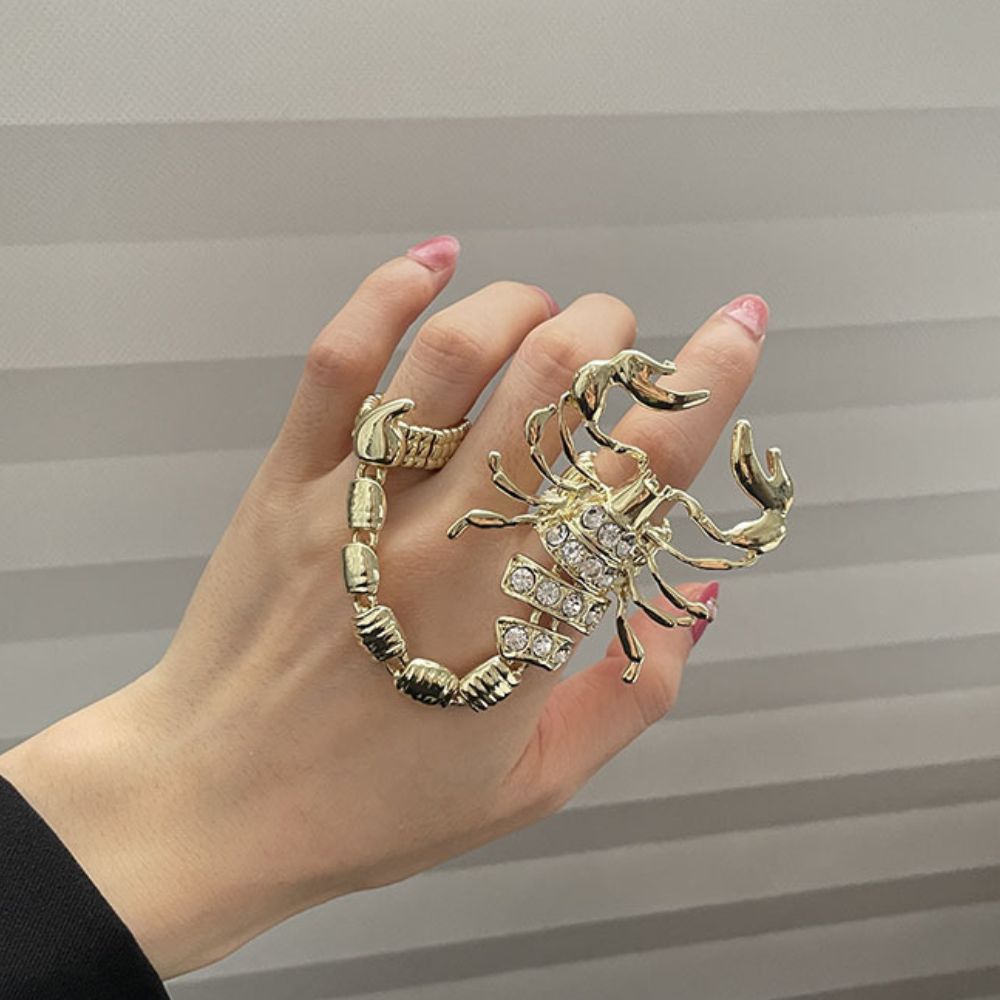 LUXURY SCORPION RING (ADJUSTABLE)