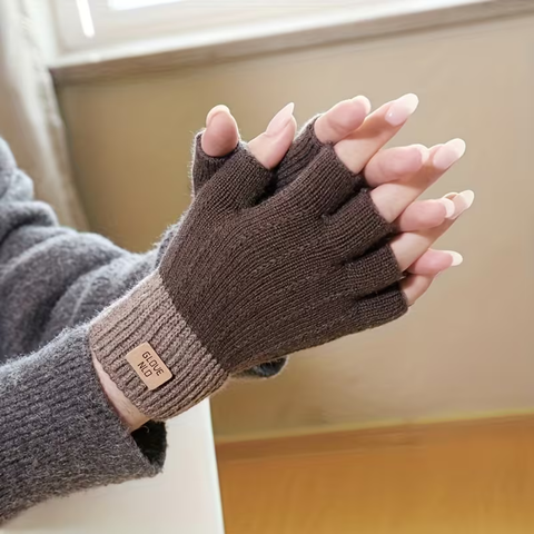 WARM WINTER GLOVES