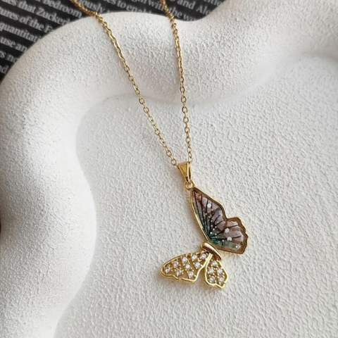 BUTTERFLY WINGS NECKLACE